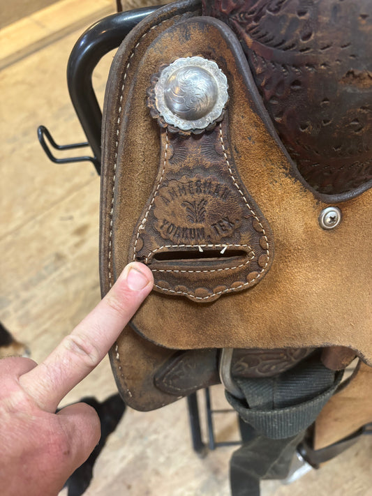 Paul Ammerman 15" Team Roper saddle.